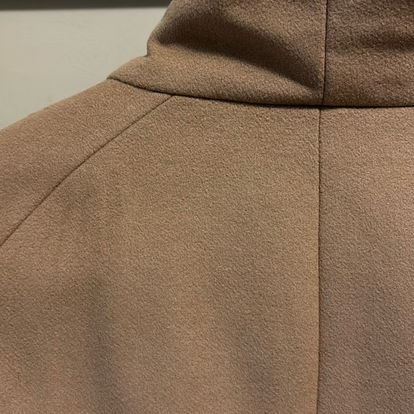 Aritzia Cocoon Wool Cashmere Coat size Medium - Picture 10 of 11